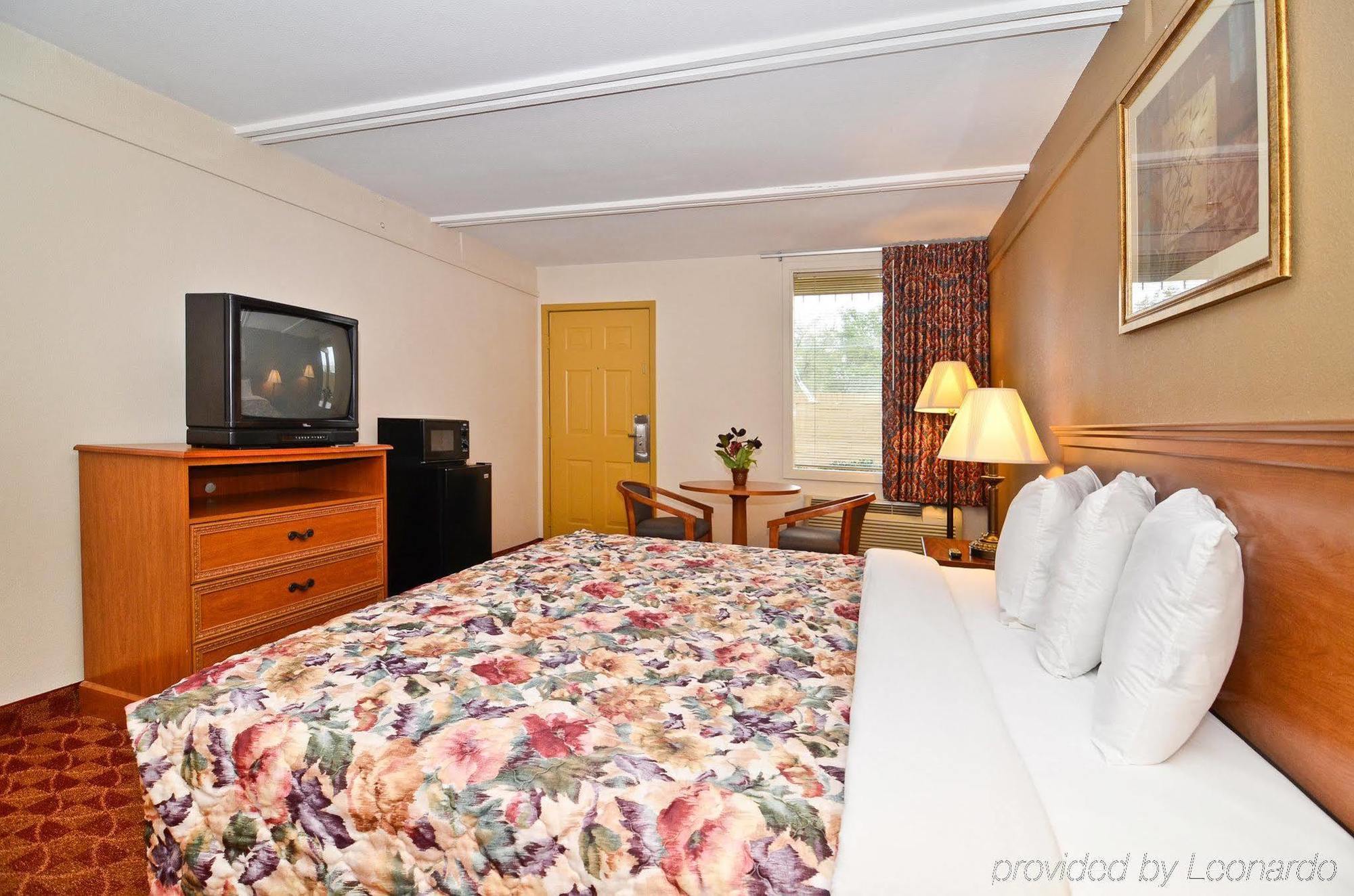 Spanish Trace Inn Athens Phòng bức ảnh