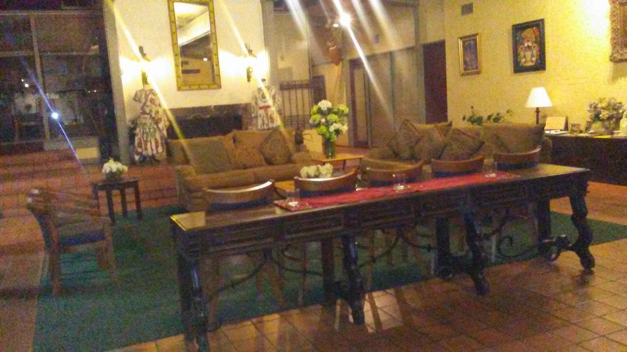 Spanish Trace Inn Athens Ngoại thất bức ảnh