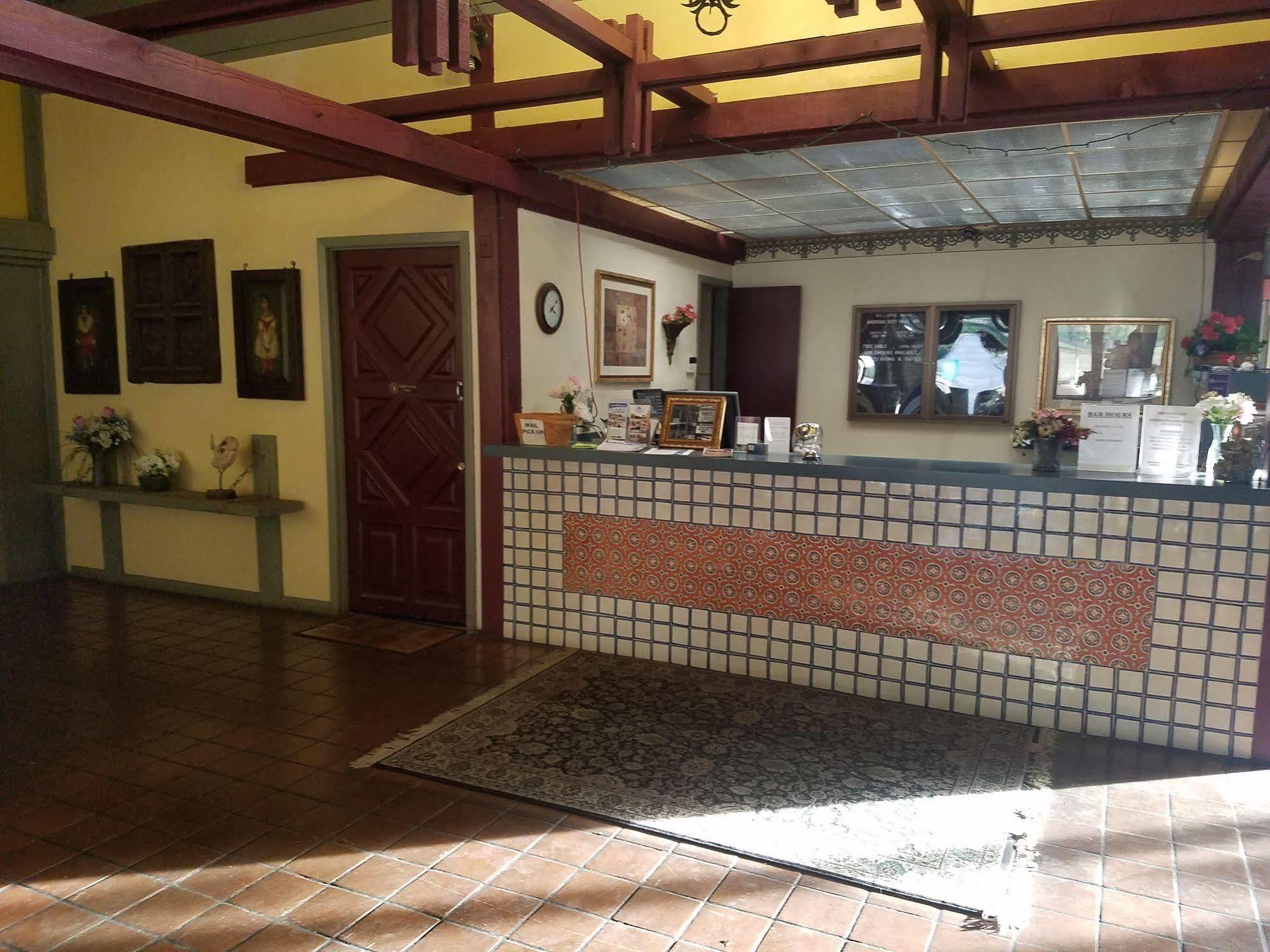 Spanish Trace Inn Athens Ngoại thất bức ảnh