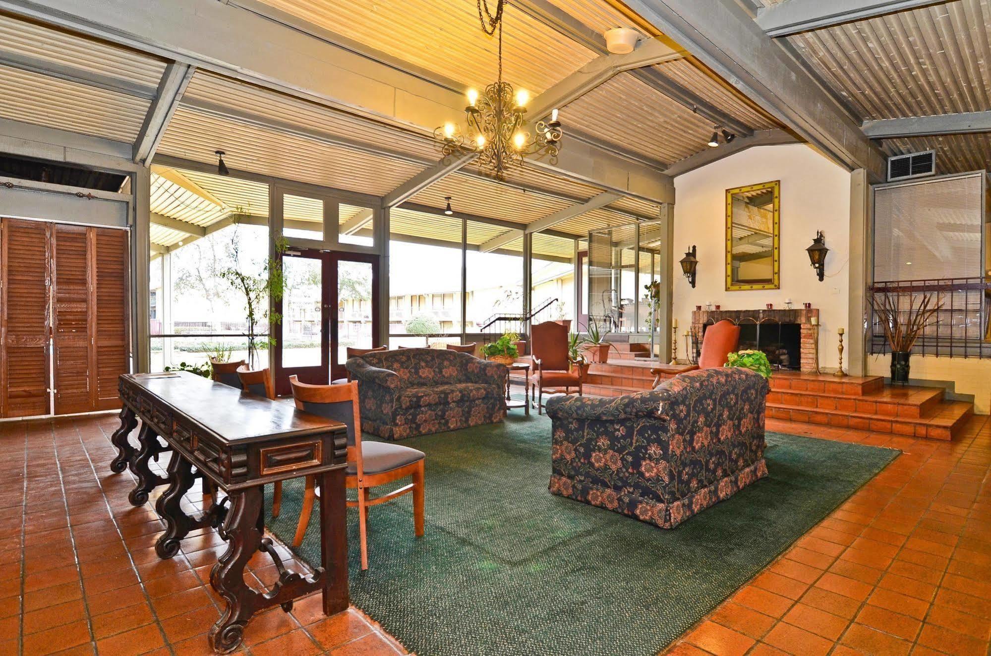 Spanish Trace Inn Athens Ngoại thất bức ảnh